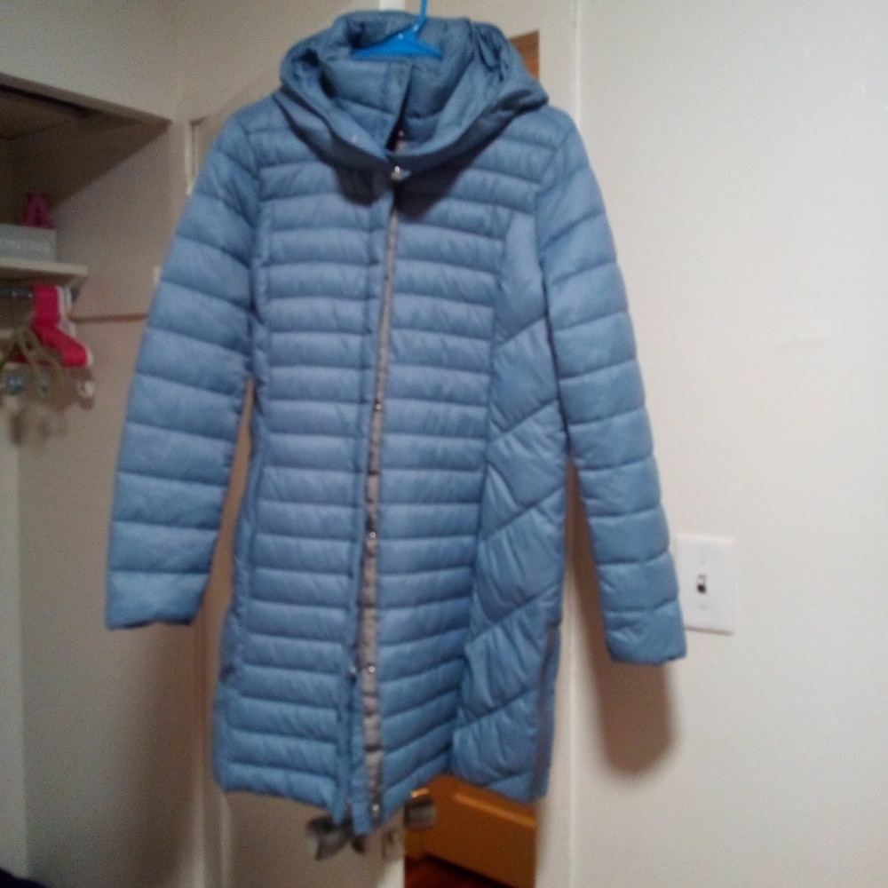 Clothes - Picture 5 of 7